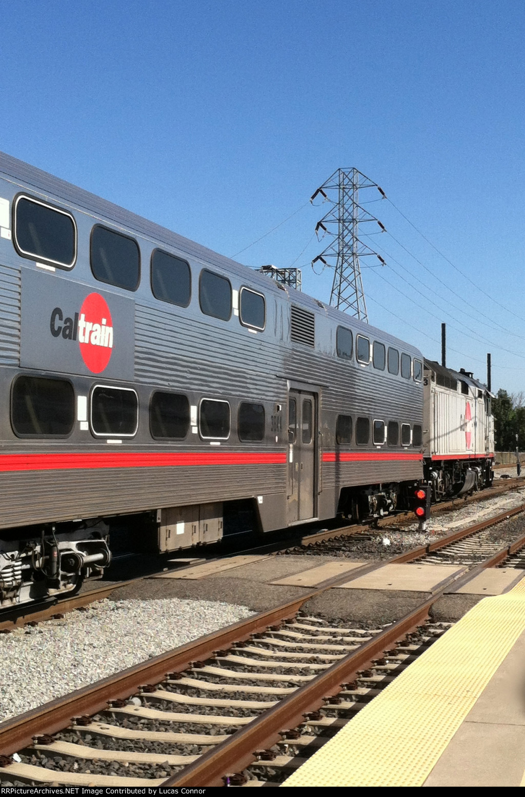 Caltrain 913